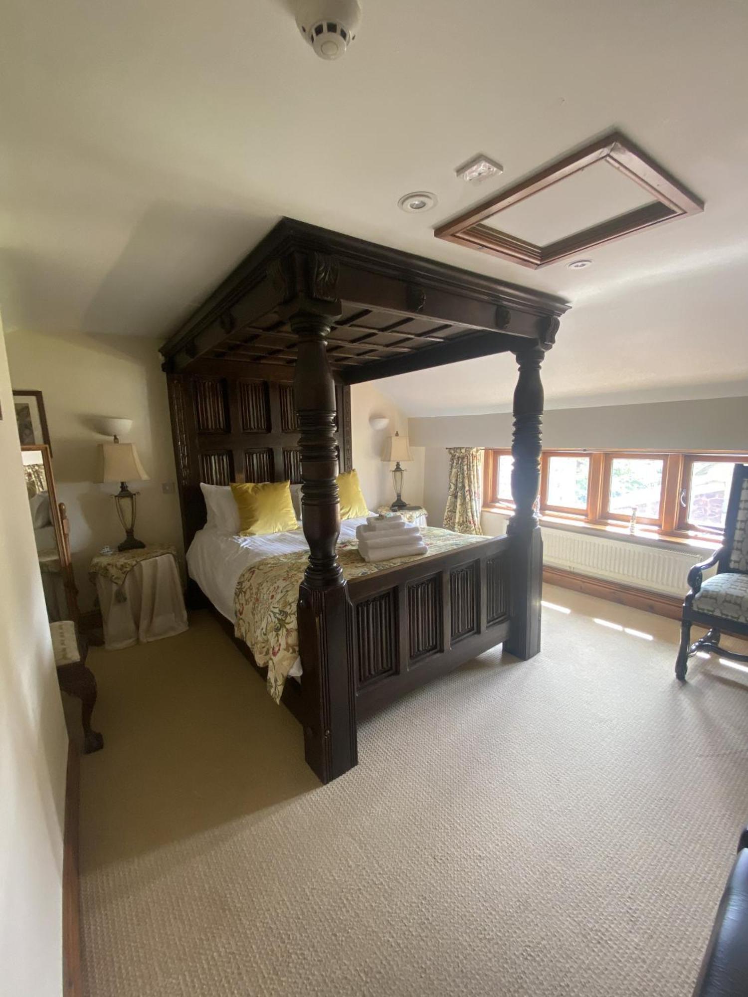 The Rising Sun Inn West Bagborough 部屋 写真